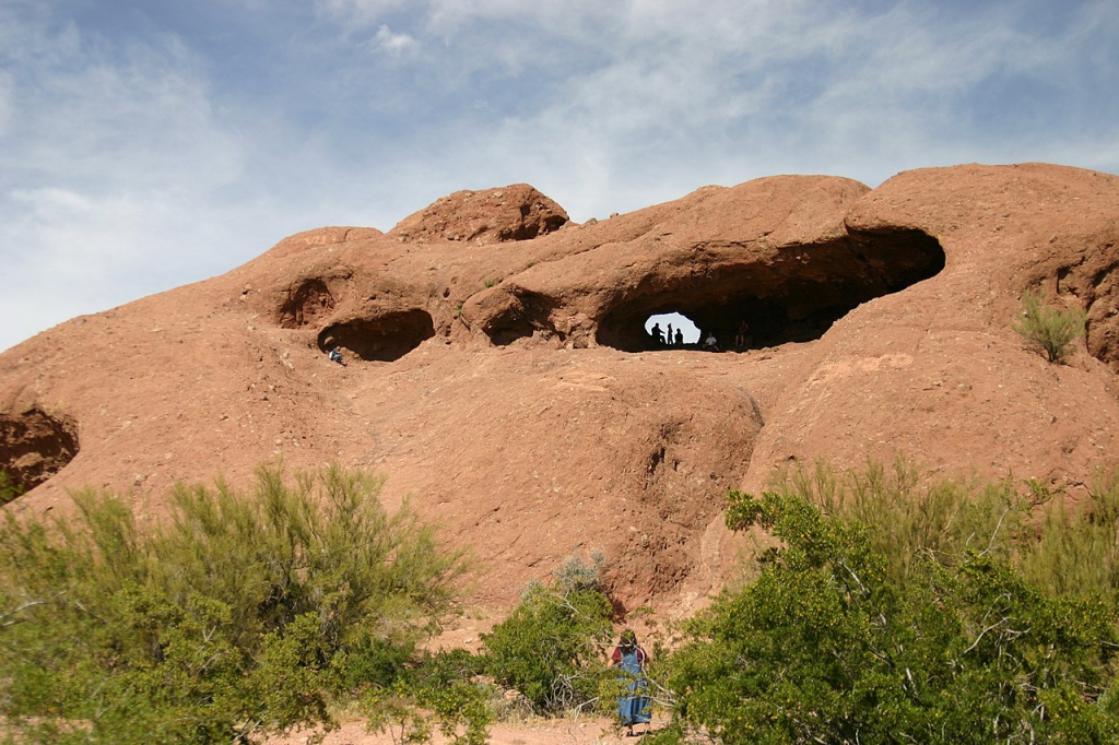Hole-in-the-Rock, Phoenix